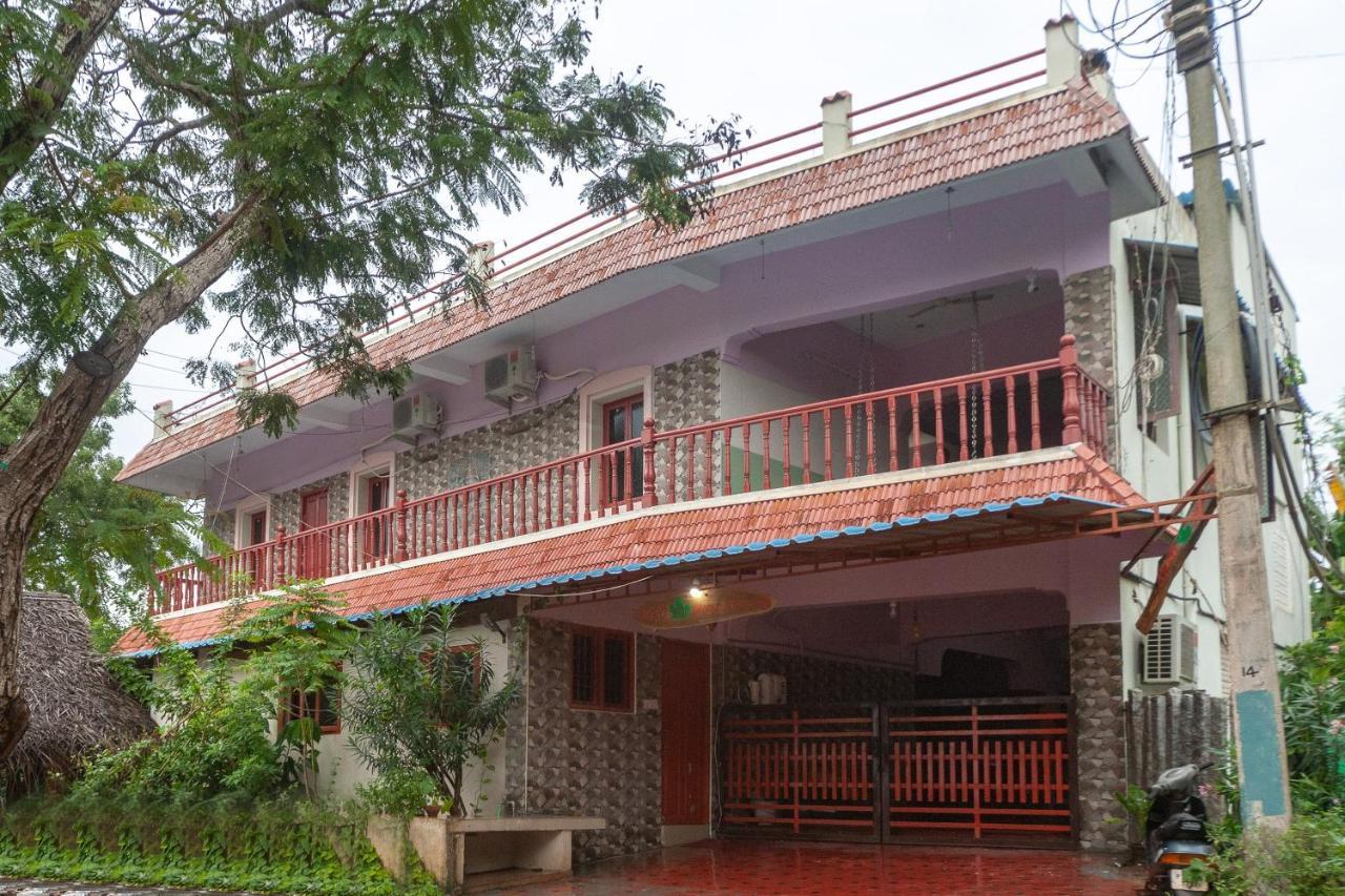 Oyo 24053 Auro Gp Guest House Auroville Extérieur photo